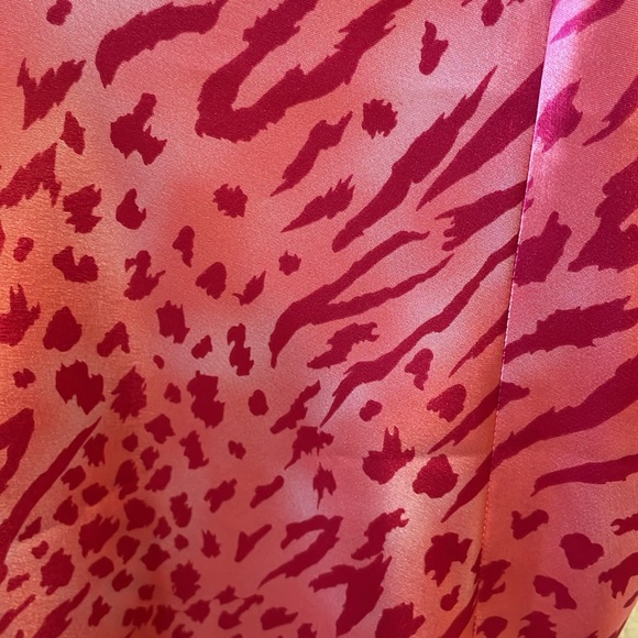 Private Luxuries Lingerie - Pink - Picture 7 of 7